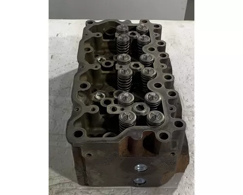 MACK AI350 Cylinder Head