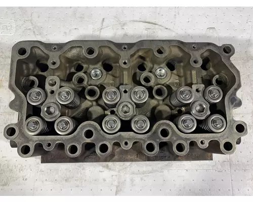 MACK AI350 Cylinder Head