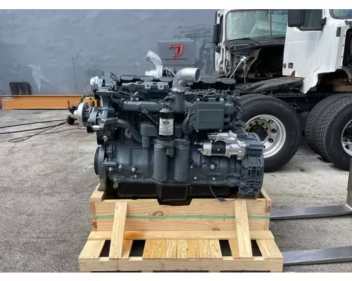 MACK AMI-370 Engine Assembly