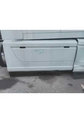 MACK AN64T / ANTHEM CAB SKIRT/SIDE FAIRING