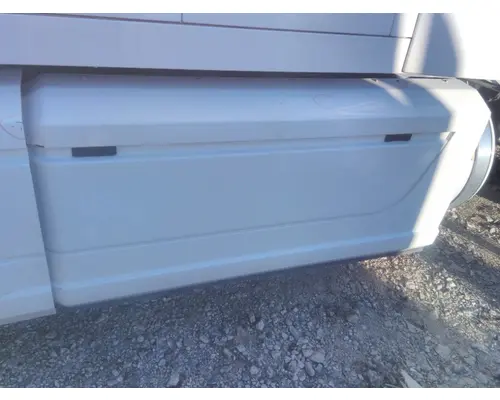 MACK AN64T / ANTHEM CAB SKIRTSIDE FAIRING