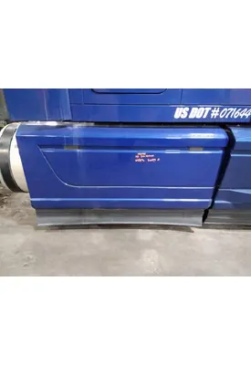 MACK AN64T / ANTHEM CAB SKIRT/SIDE FAIRING