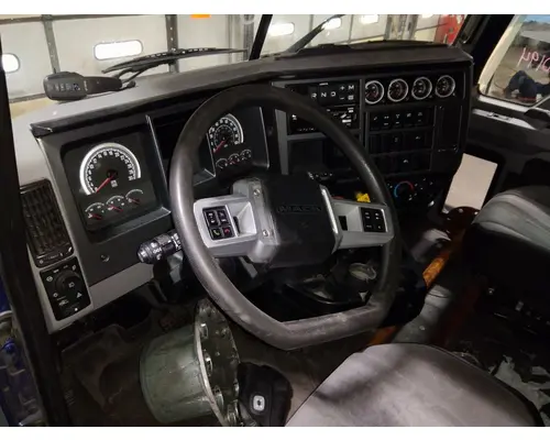 MACK AN64T / ANTHEM CAB