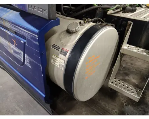 MACK AN64T / ANTHEM FUEL TANK