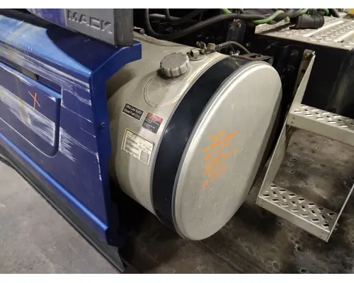 MACK AN64T / ANTHEM FUEL TANK