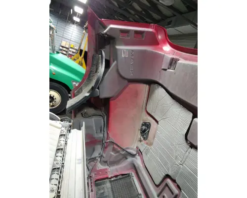 MACK AN64T / ANTHEM HOOD