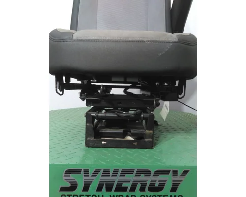 MACK AN64T / ANTHEM SEAT, FRONT