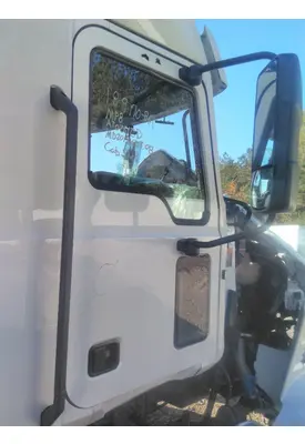 MACK ANTHEM 2018-2026 DOOR ASSEMBLY, FRONT
