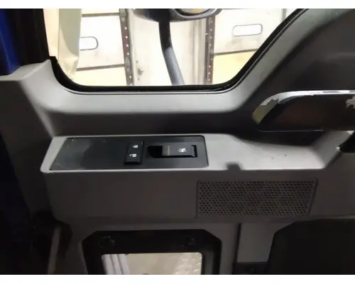 MACK ANTHEM 2018-2026 DOOR ASSEMBLY, FRONT