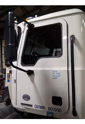 MACK ANTHEM 2018-2026 DOOR ASSEMBLY, FRONT