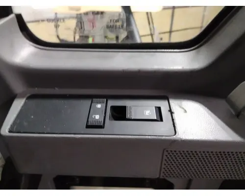 MACK ANTHEM 2018-2026 DOOR ASSEMBLY, FRONT