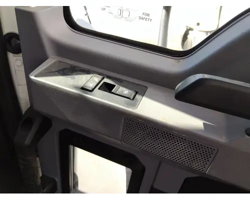 MACK ANTHEM 2018-2026 DOOR ASSEMBLY, FRONT