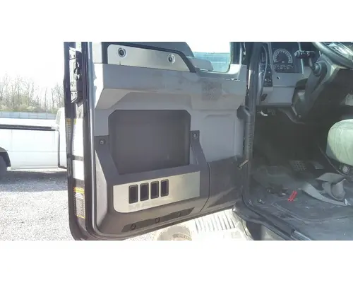 MACK ANTHEM 2018-2026 DOOR ASSEMBLY, FRONT