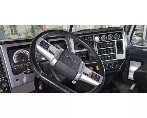 MACK ANTHEM 64T Cab
