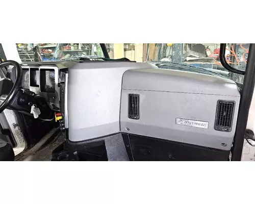 MACK ANTHEM 64T Cab