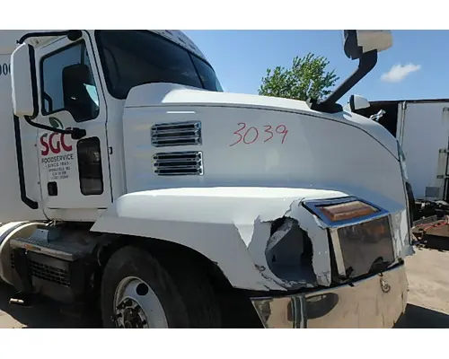 MACK ANTHEM 64T Hood