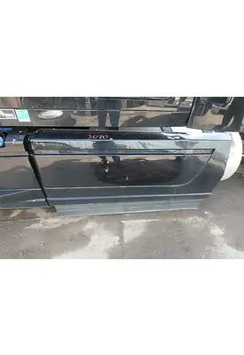 MACK ANTHEM 64T Side Fairing