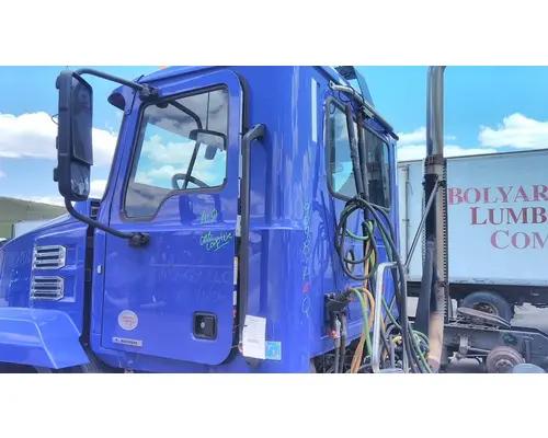 MACK ANTHEM CAB