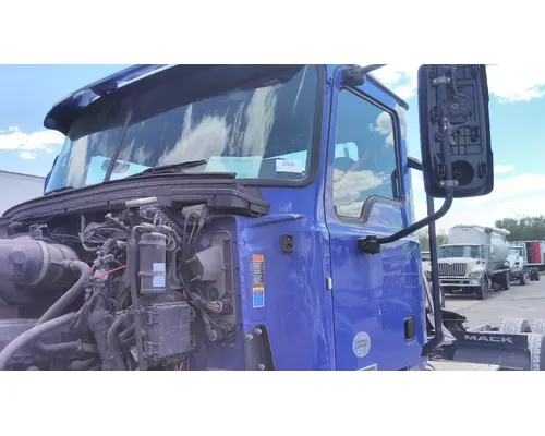 MACK ANTHEM CAB