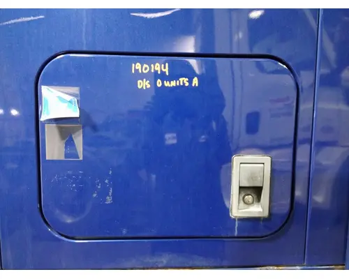 MACK ANTHEM DOOR, COMPARTMENT