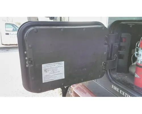 MACK ANTHEM DOOR, COMPARTMENT