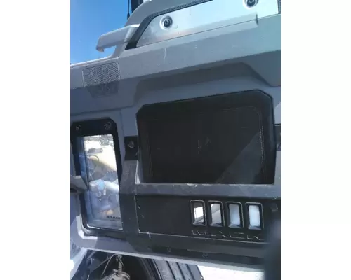 MACK ANTHEM DOOR ASSEMBLY, FRONT