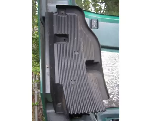 MACK ANTHEM FENDER, SPLASH SHIELDGUARD