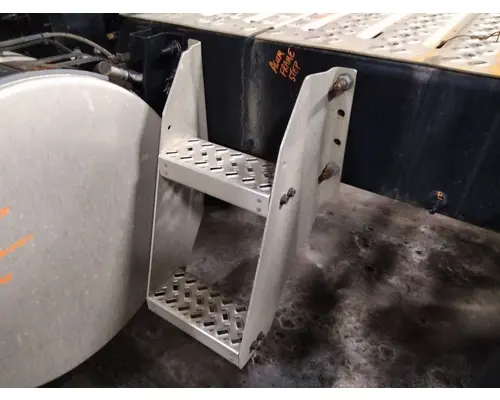 MACK ANTHEM FRAME STEP