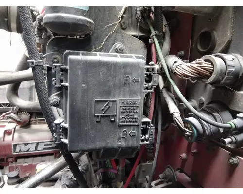 MACK ANTHEM FUSE BOX