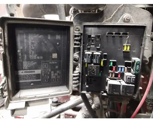 MACK ANTHEM FUSE BOX