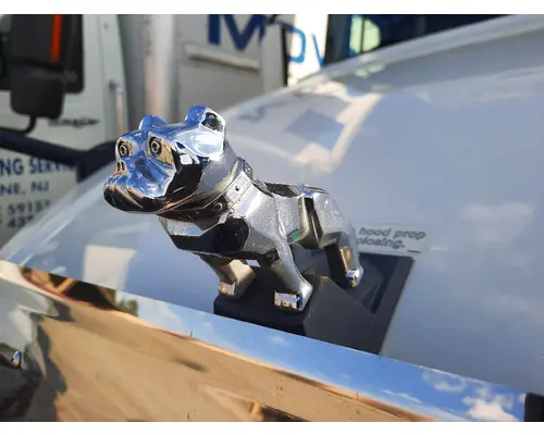 MACK ANTHEM HOOD ORNAMENT