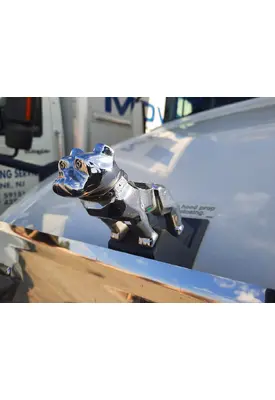 MACK ANTHEM HOOD ORNAMENT