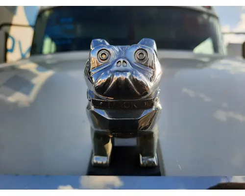 MACK ANTHEM HOOD ORNAMENT