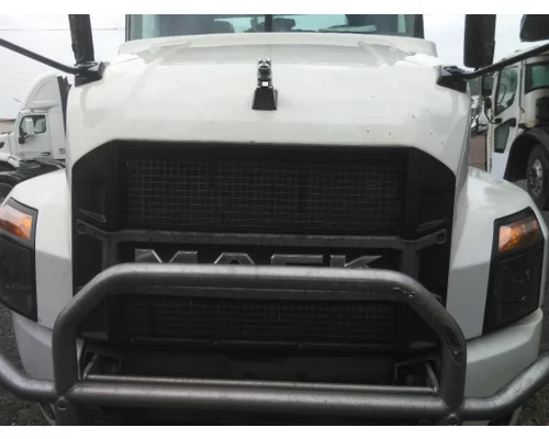 MACK ANTHEM HOOD
