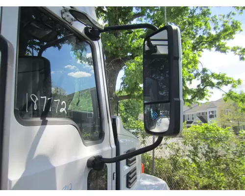 MACK ANTHEM MIRROR ASSEMBLY CABDOOR