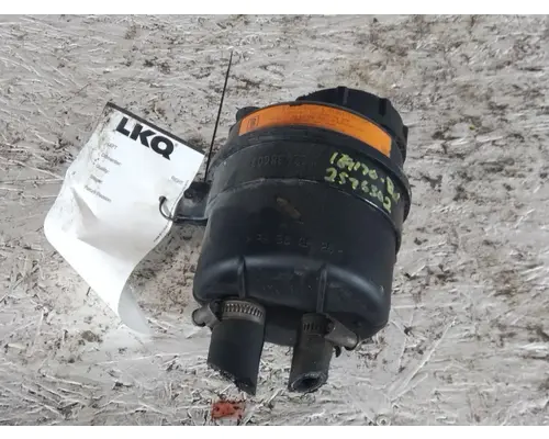 MACK ANTHEM POWER STEERING RESERVOIR