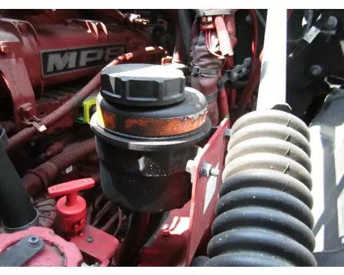 MACK ANTHEM POWER STEERING RESERVOIR