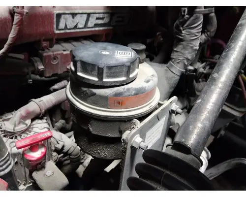 MACK ANTHEM POWER STEERING RESERVOIR