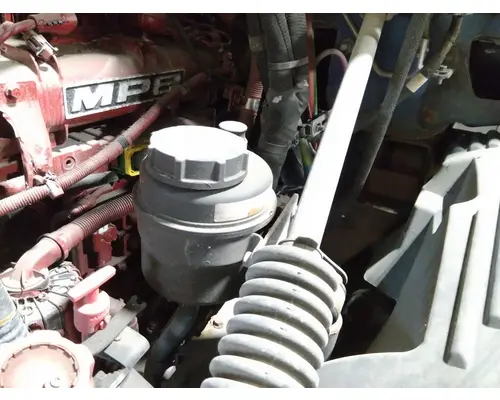 MACK ANTHEM POWER STEERING RESERVOIR