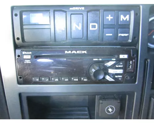 MACK ANTHEM RADIO AMFMBLUETOOTH