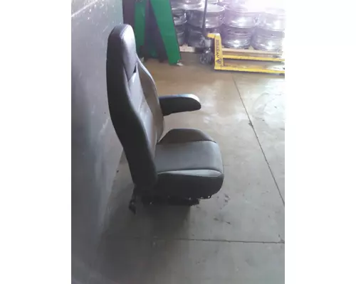 MACK ANTHEM SEAT, FRONT