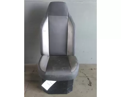 MACK ANTHEM SEAT, FRONT
