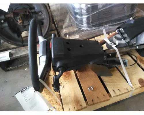 MACK ANTHEM STEERING COLUMN