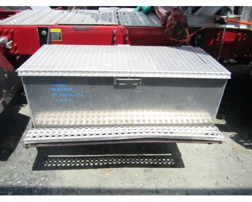 MACK ANTHEM TOOL BOX