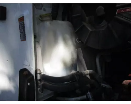 MACK ANTHEM WINDSHIELD WASHER RESERVOIR