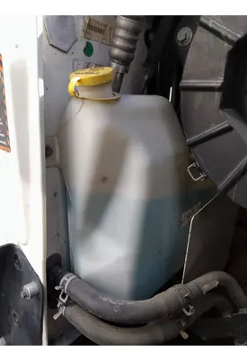 MACK ANTHEM WINDSHIELD WASHER RESERVOIR
