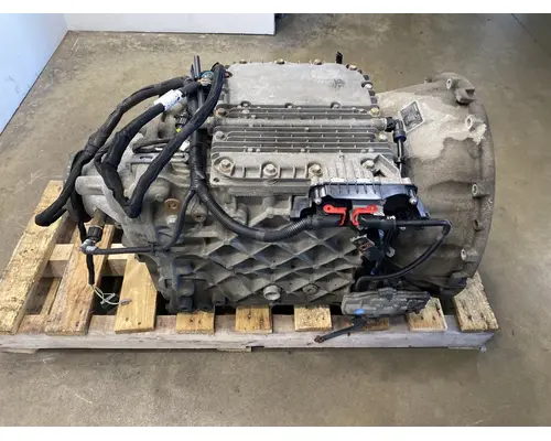 MACK AT2612F Transmission Assembly