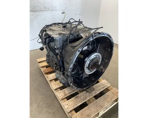 MACK ATO2612D Transmission Assembly