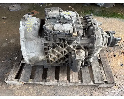MACK ATO2612D Transmission Assembly