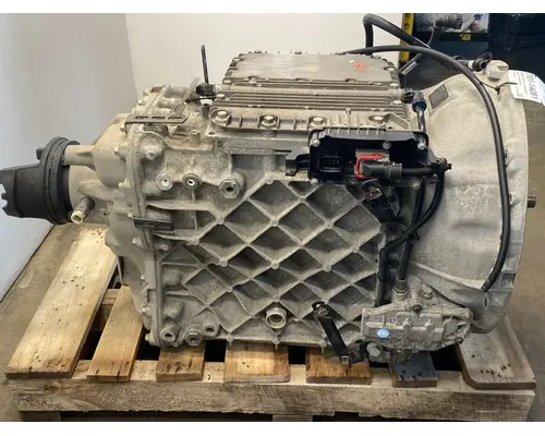 MACK ATO2612F Transmission Assembly